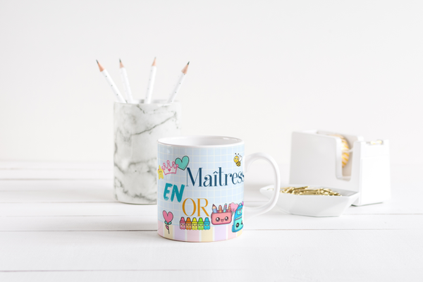 Mug fin d'année scolaire maitresse, mug AVS, mug ATSEM, mug AESH, mug directrice, mug enseignante, mug animatrice, mug institutrice,