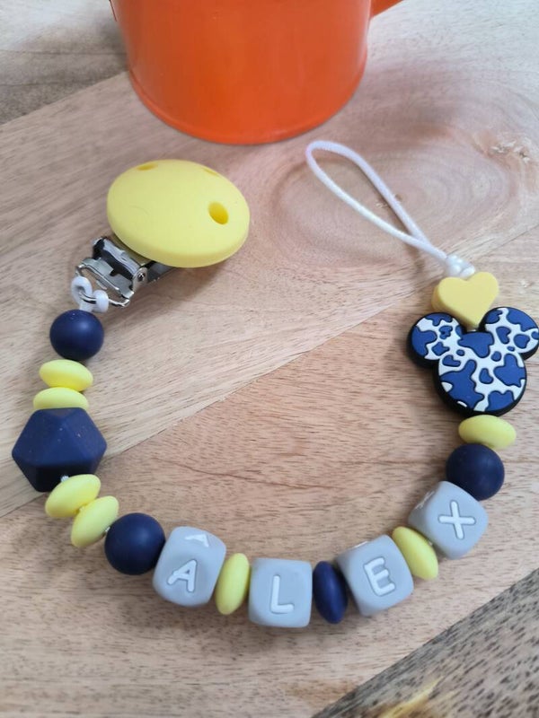 Attache tétine tête de mickey personnalisée, attache sucette tête de mickey personnalisée  , pacifier clip, Schnullerclip, attache tétine personnalisée prénom, attache stylos personnalisé infirmière infirmier,