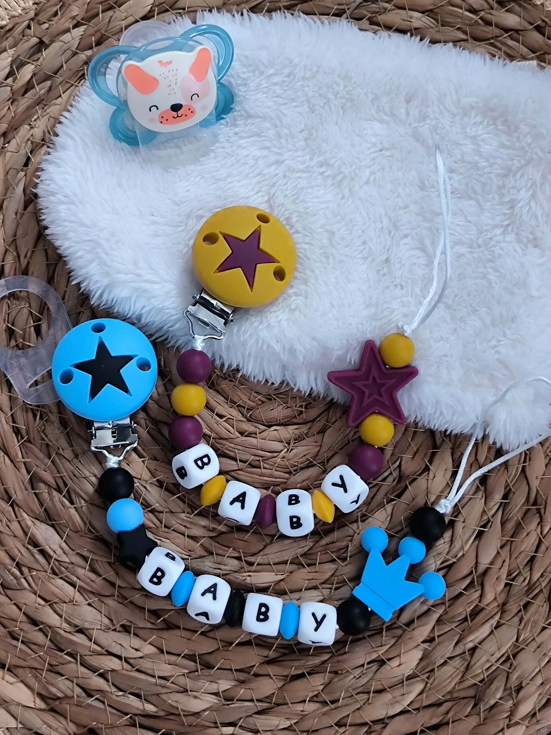 Attache tétine étoile personnalisée, attache sucette étoile personnalisée, pacifier clip, Schnullerclip, attache tétine personnalisée prénom, attache stylos personnalisé infirmière infirmier,