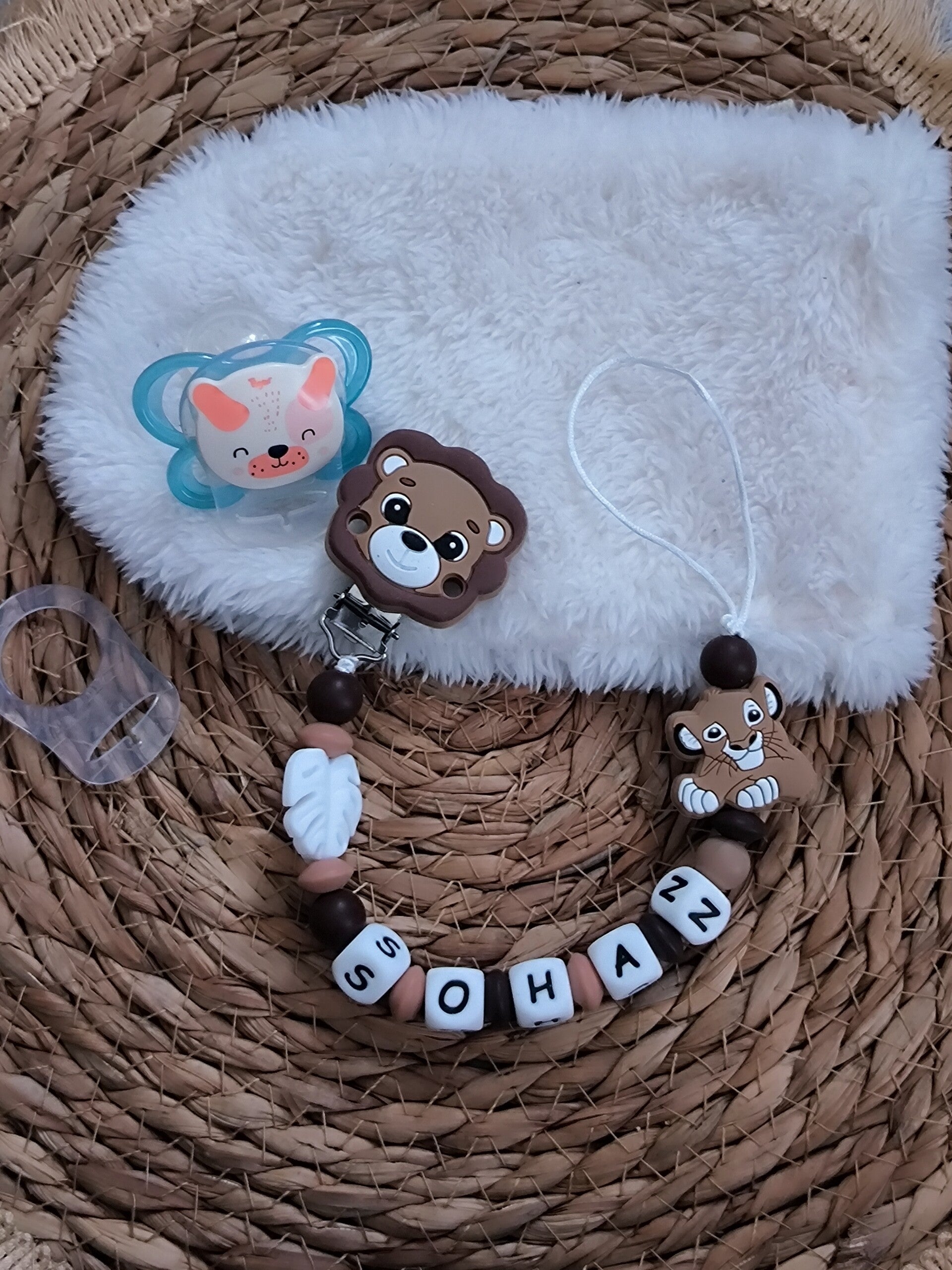 Attache tétine lion personnalisée, attache sucette lion personnalisée, pacifier clip, Schnullerclip, attache tétine personnalisée prénom, attache stylos personnalisé infirmière infirmier,