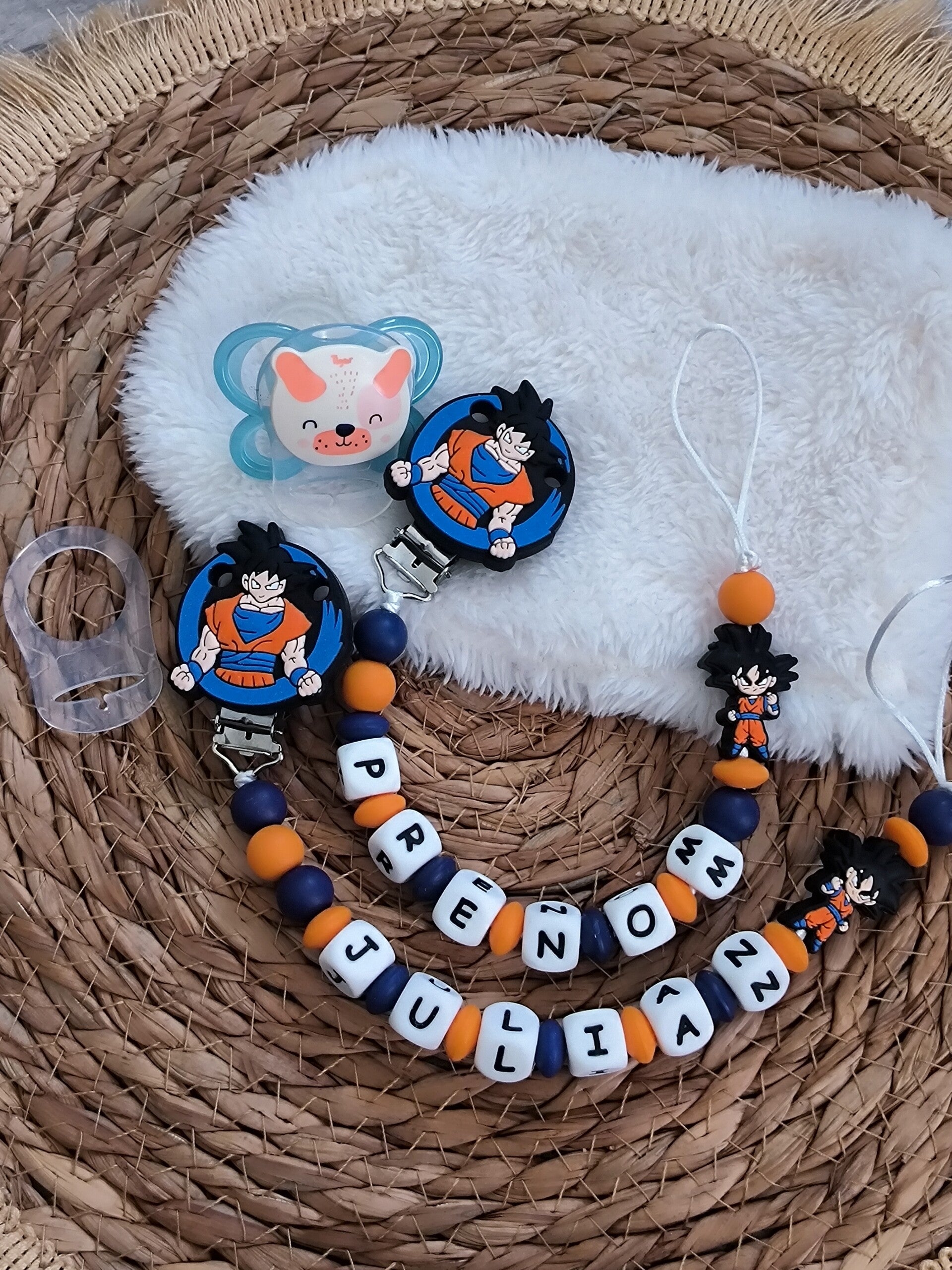 Attache tétine Dragon ball z, attache sucette dragon ball z, pacifier clip, Schnullerclip, attache tétine personnalisée prénom, attache stylos personnalisé infirmière infirmier,