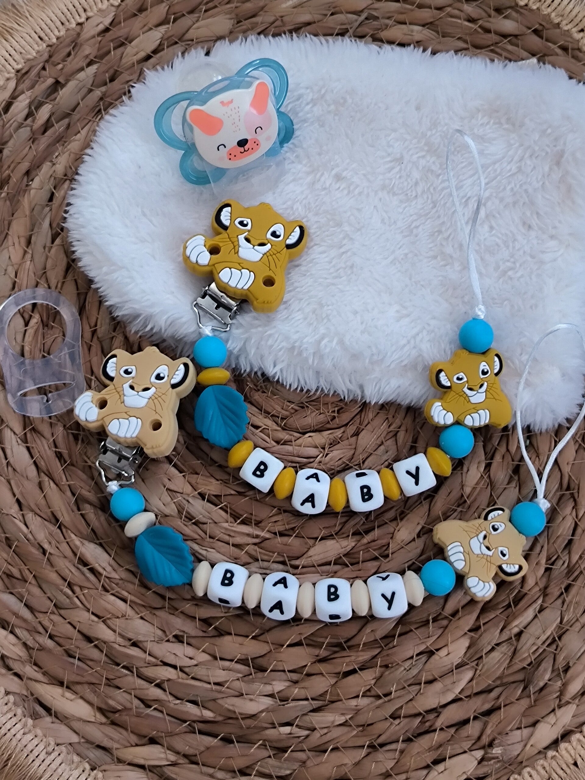 Attache tétine lion, attache sucette lion, pacifier clip, Schnullerclip, attache tétine personnalisée prénom, attache stylos personnalisé infirmière infirmier,