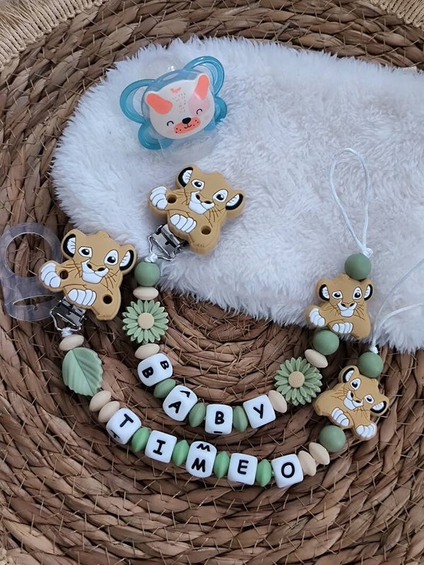 Attache tétine simba personnalisée, attache sucette simba personnalisée, pacifier clip, Schnullerclip, attache tétine personnalisée prénom, attache stylos personnalisé infirmière infirmier,
