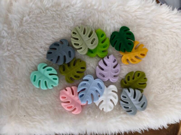 Perles focales feuille monstera