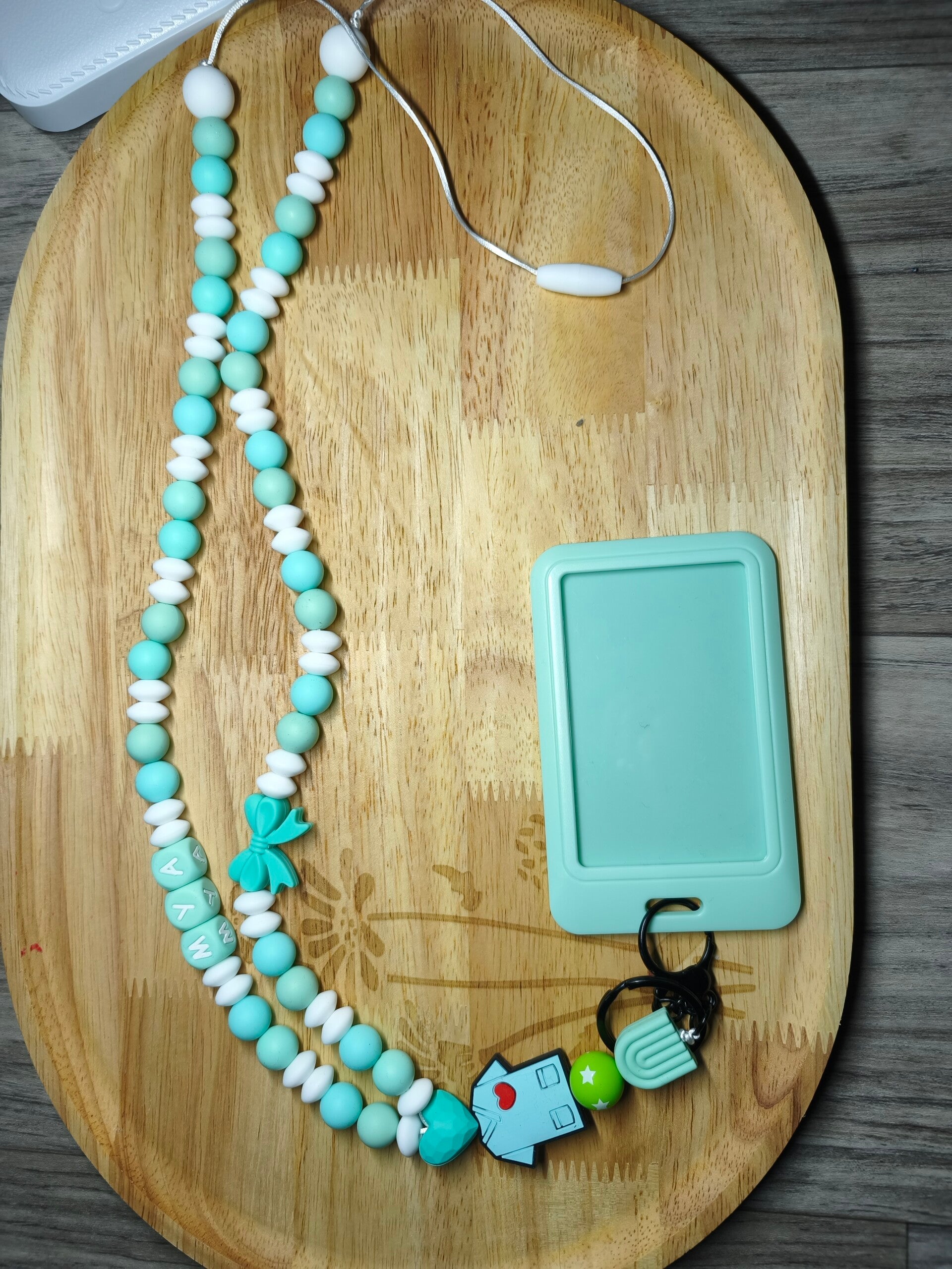 Collier porte badge infirmière, collier porte badge aide soignante, collier porte badge sage femme, tour de cou personnalisé aide soignante, tour de cou personnalisé infirmière, tour de cou personnalisé sage femme