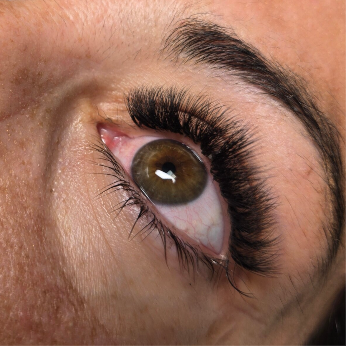 Extensions de Cils Volume