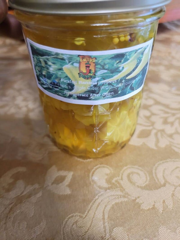 Pickled banana peppers