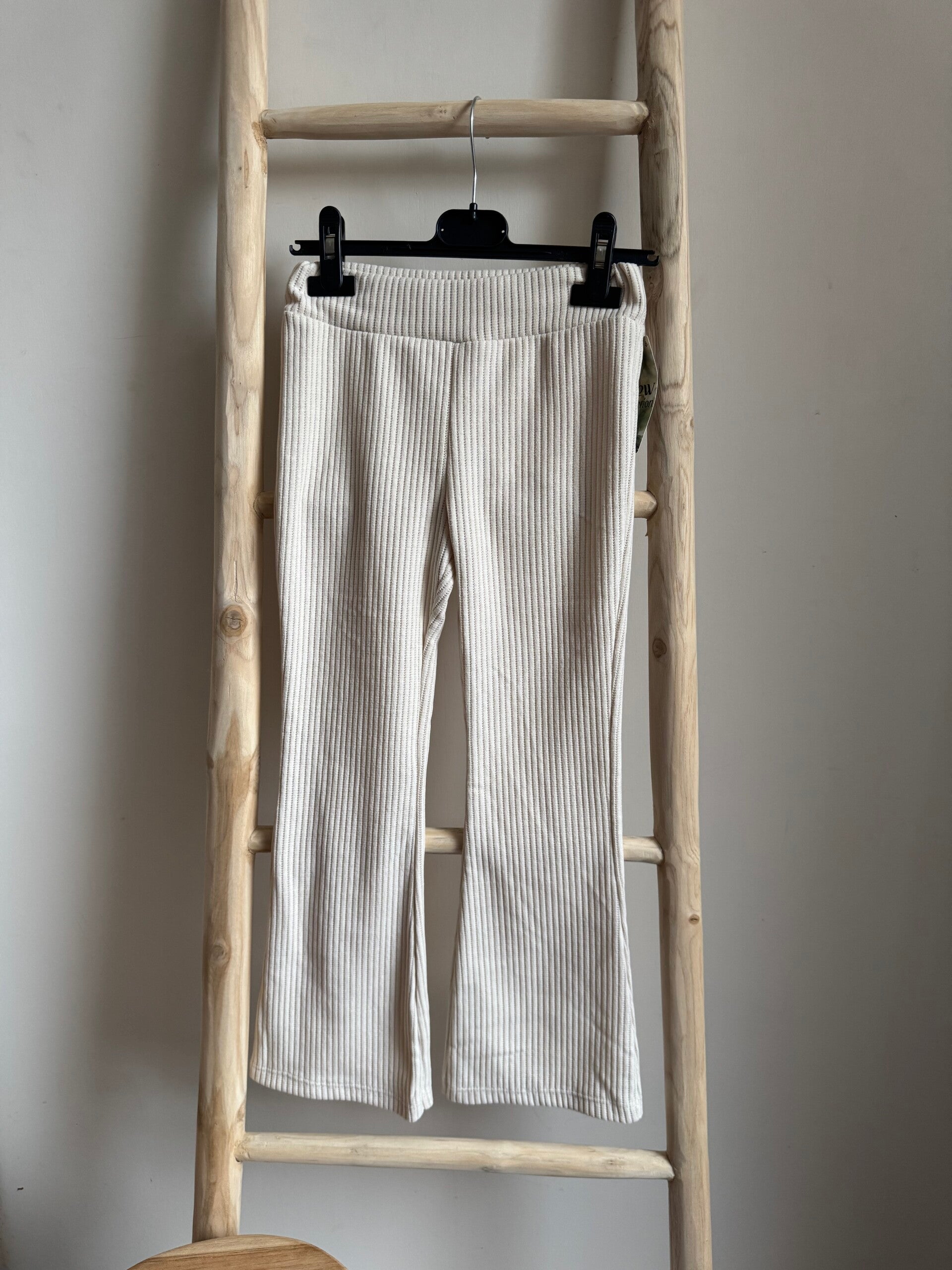 Flared winter legging beige