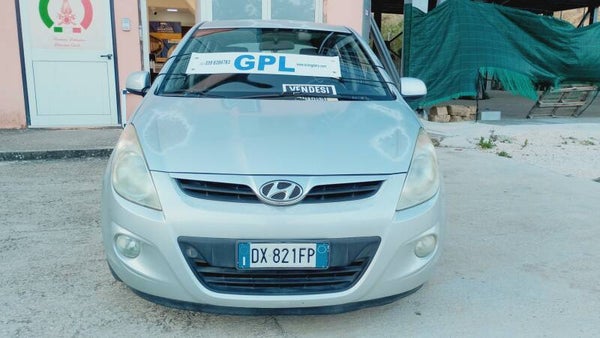 HYUNDAI I 20