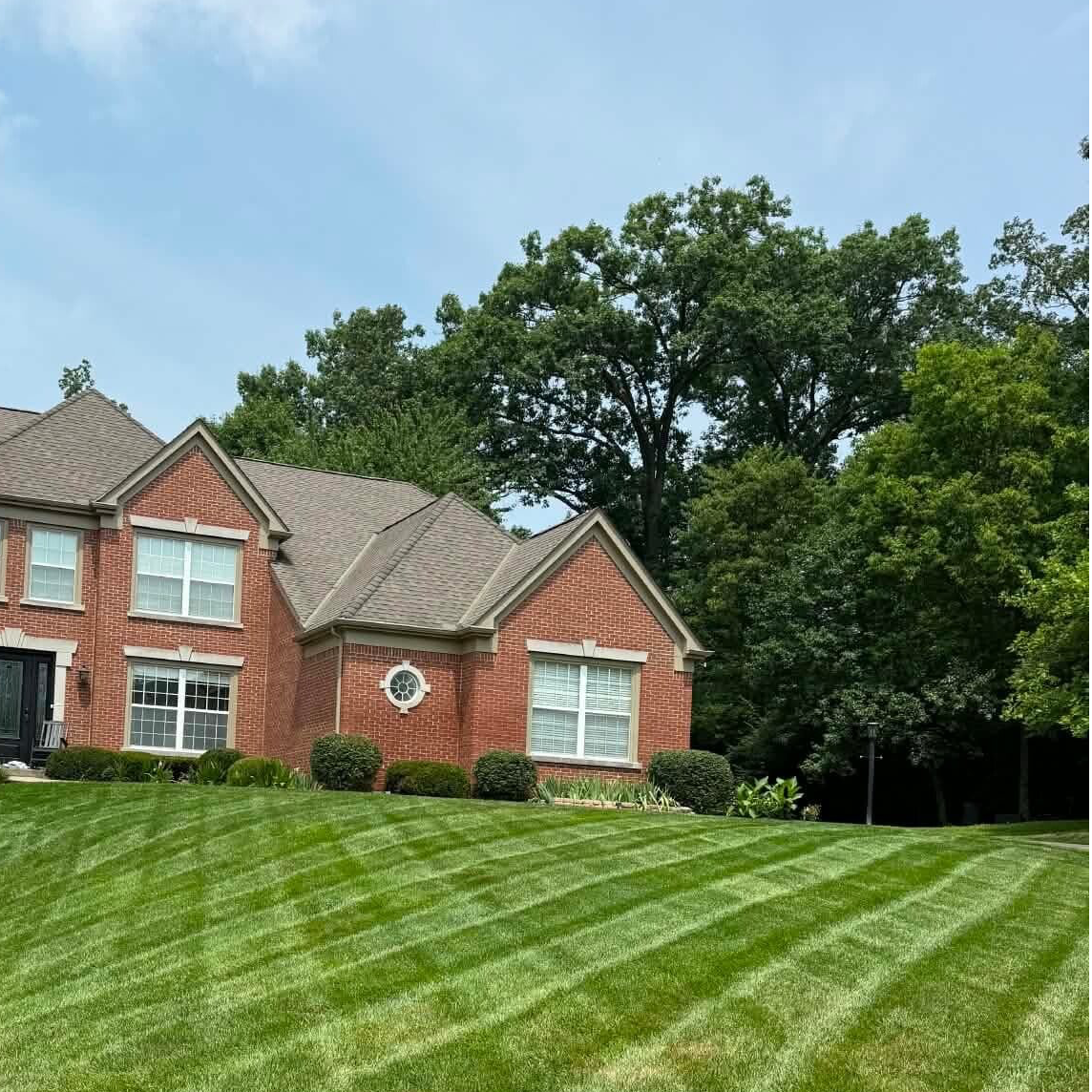 Striped lawn mowing with perfect lines in Cincinnati Ohio
