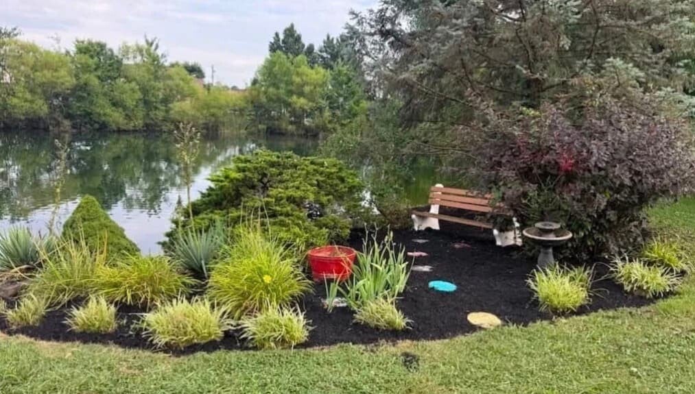 Landscaping and mulch installation in Cincinnati Ohio