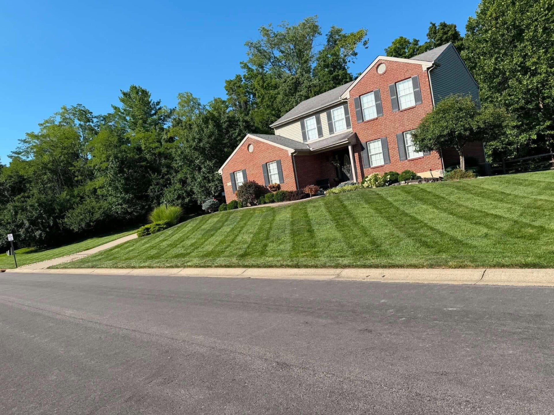 Professional lawn care and turf maintenance project in Cincinnati, Ohio.