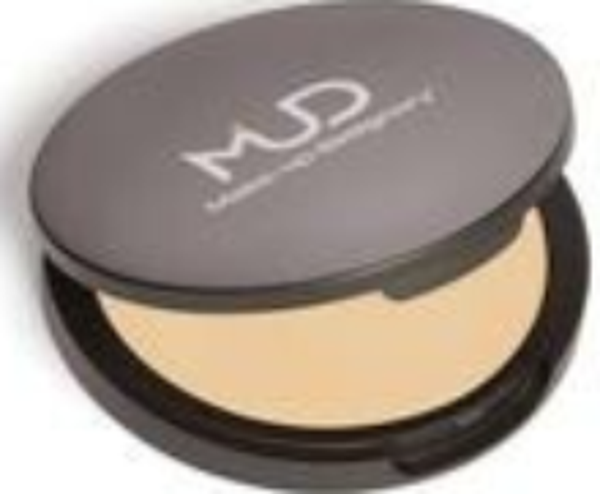 Cream Foundation Cool Beige 2 (CB2)