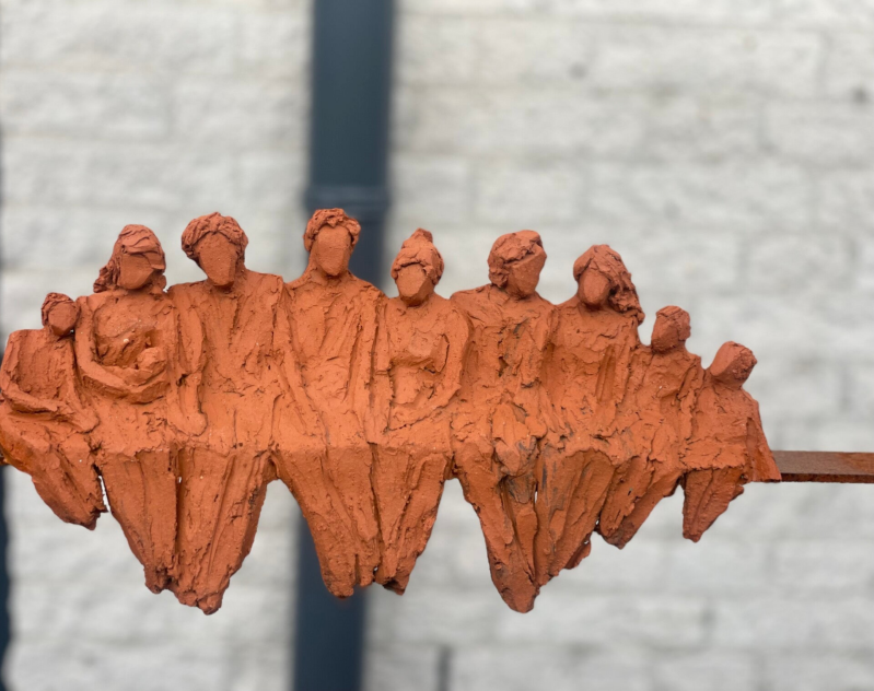 Mijn familie in steengoed op cortenstaal 