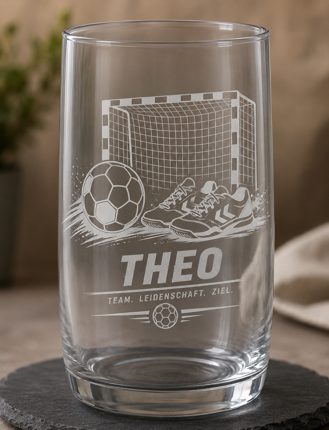 🏐Personalisiertes Handballballglas mit Wunschnamen, mit Handballspieler/innen