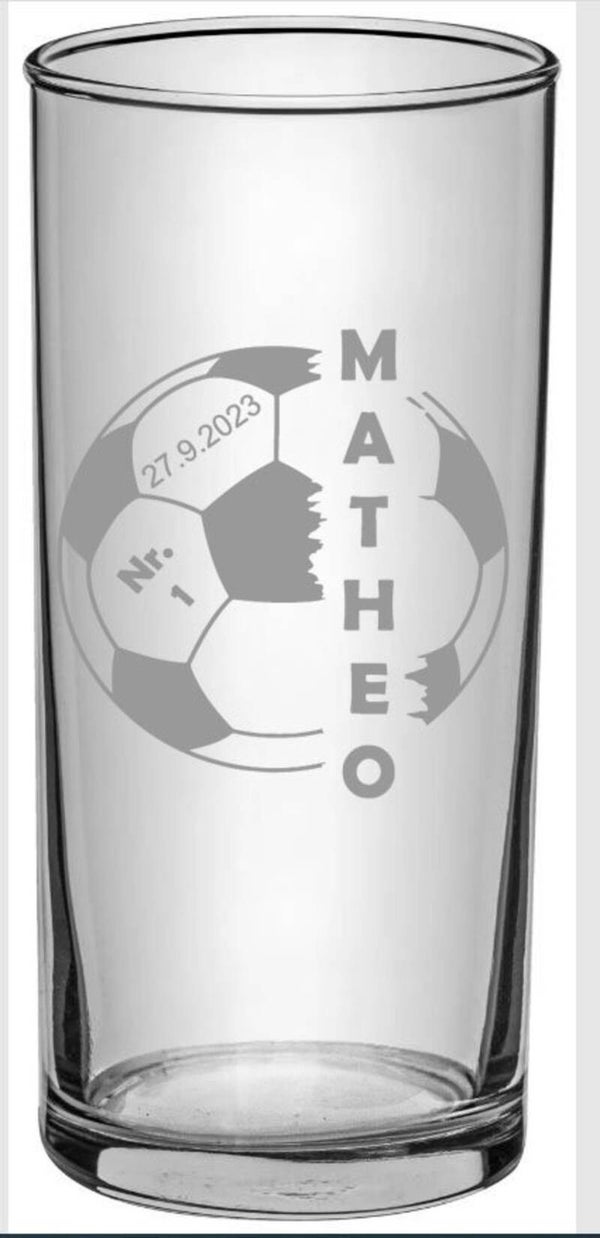 ⚽ Kinder-Trinkglas für Fußball Fans, graviert mit Namen, Datum und Nummer auf Wunsch