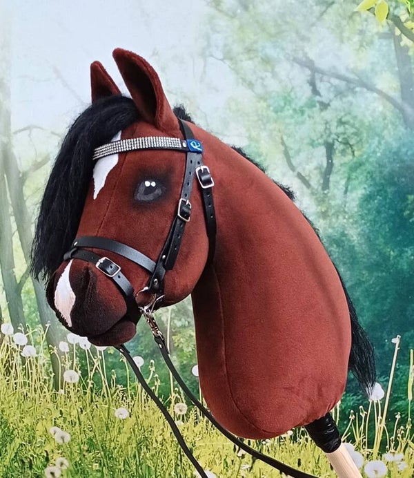 Hobbyhorse kastanjebruin met zwarte manen
