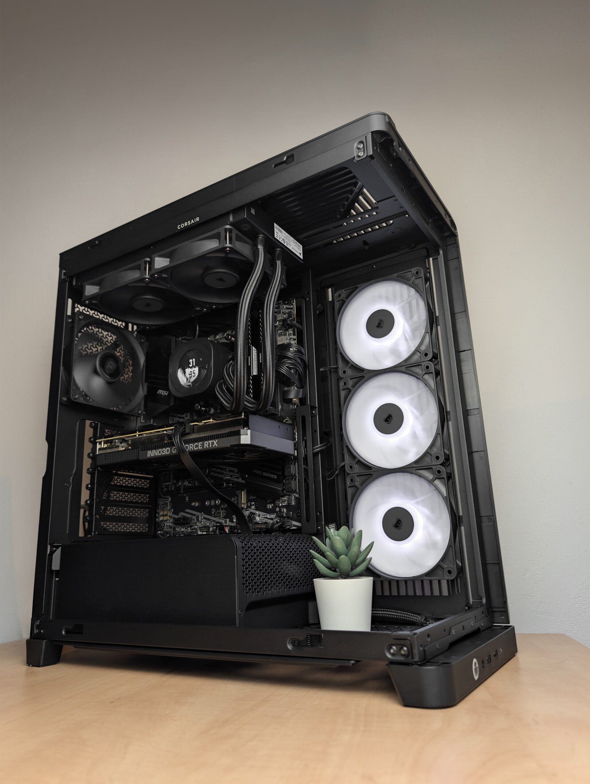 Snelle Game pc RTX 4070, Ryzen 7 5800x, 32gb ram
