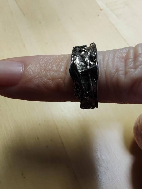 Bague relief