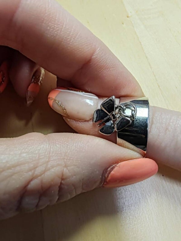 Bague breloque papillon