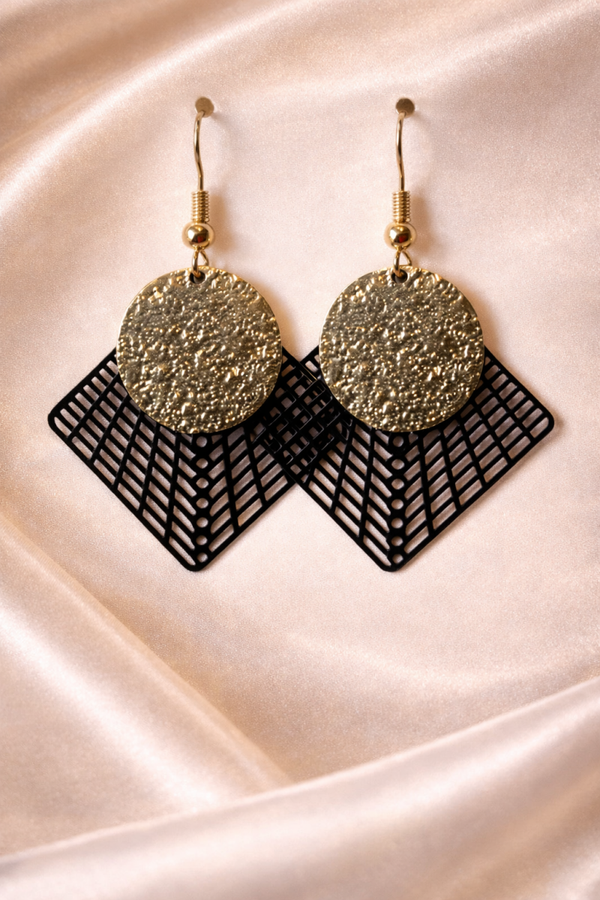 Geometrische Chic Oorbellen – Goud & Zwart