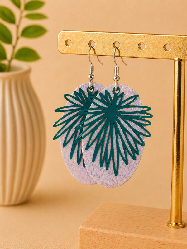 Statement Oorbellen Zilvergrijs met Groene Bloem – 6 cm