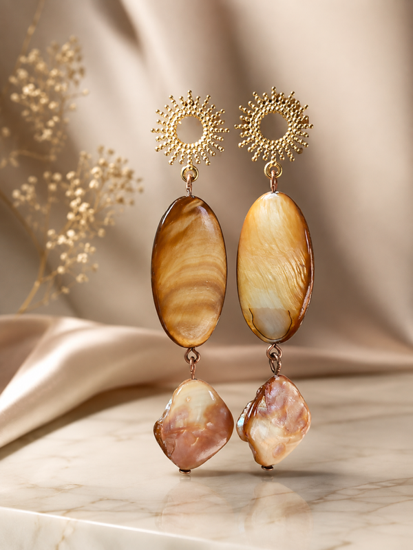 Zonnestraal Oorbellen – Gouden Schelplook | 7 cm