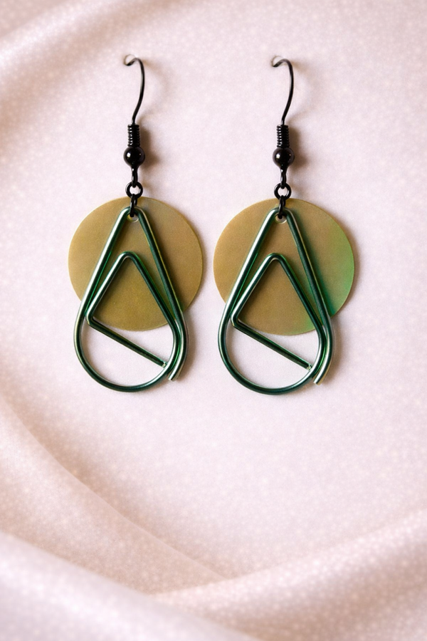 Geometric Green Glow Oorbellen