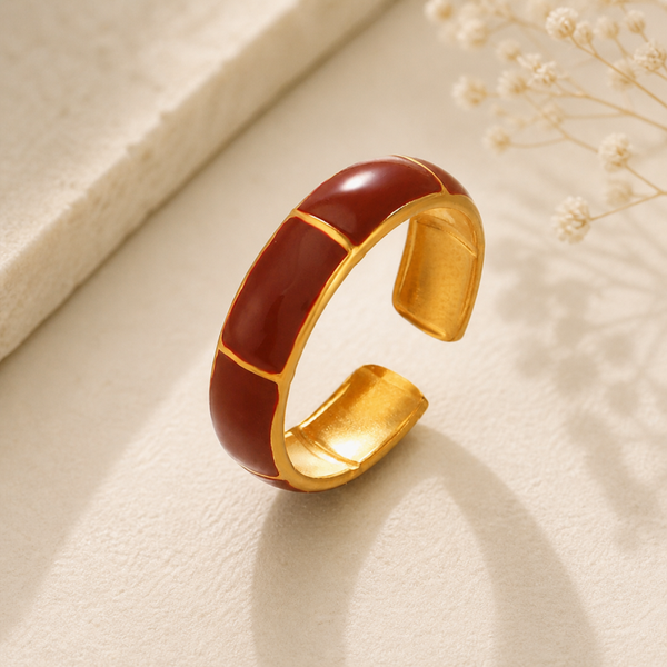 Gouden Terra Emaille Ring – Brede Statement Ring met Warme Tint