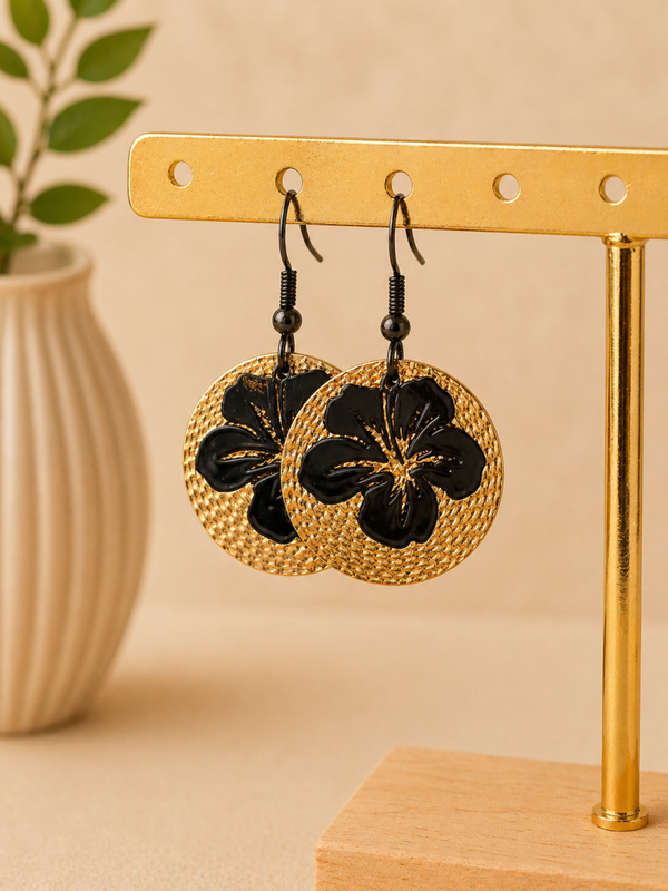 Statement Oorbellen Goud met Zwarte Bloem – 4 cm