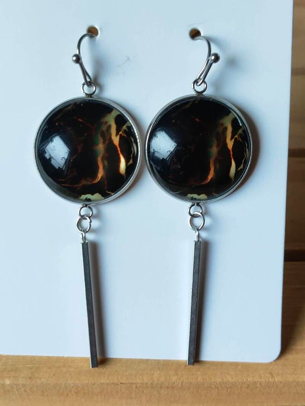 Handgemaakte Oorbellen Black Marble met Zilverkleurige Hanger