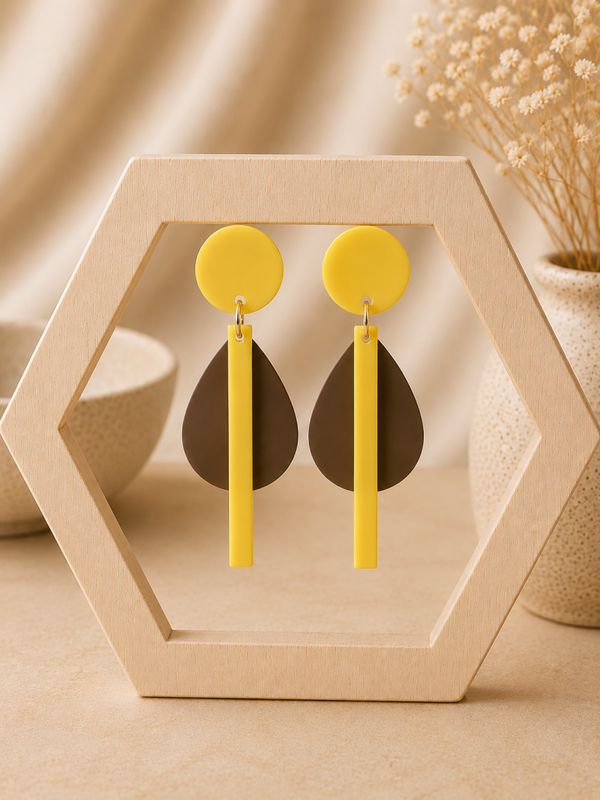 Sunny Contrast Oorbellen – Geel & Chocoladebruin | 4,5 cm