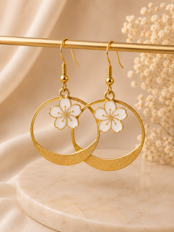 Golden Blossom Circle Oorbellen – Wit & Goud