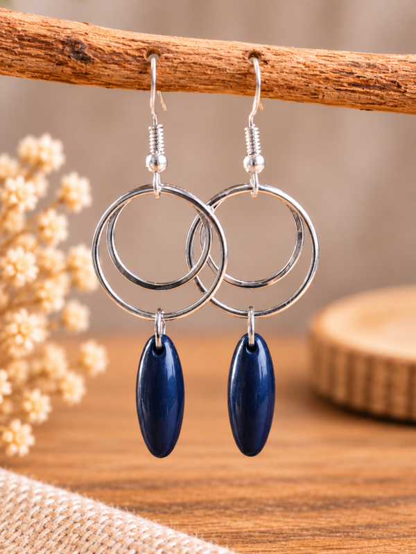 💙 Midnight Blue – Zilverkleurige oorbellen