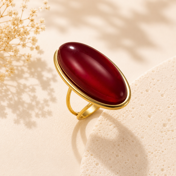 Scarlet Elegance – Ovale Rode Ring