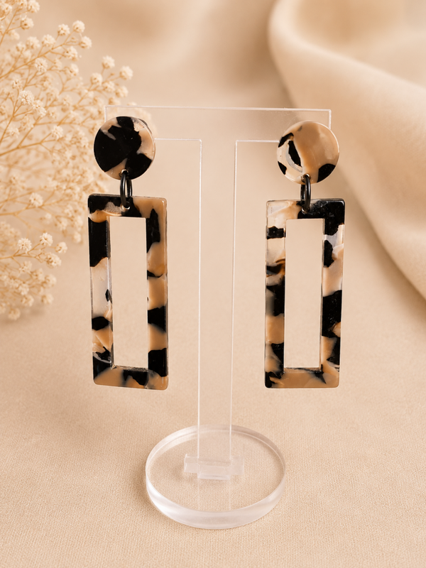 Oorbellen Marble Rectangle | Beige Zwart Statement Oorbellen 5 cm