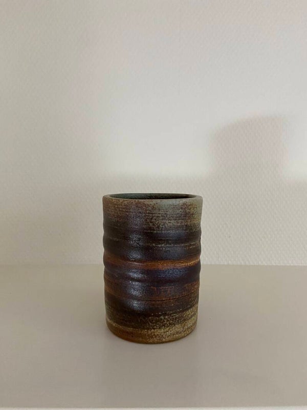 Vintage vaasje van Mobach keramiek (Utrecht)