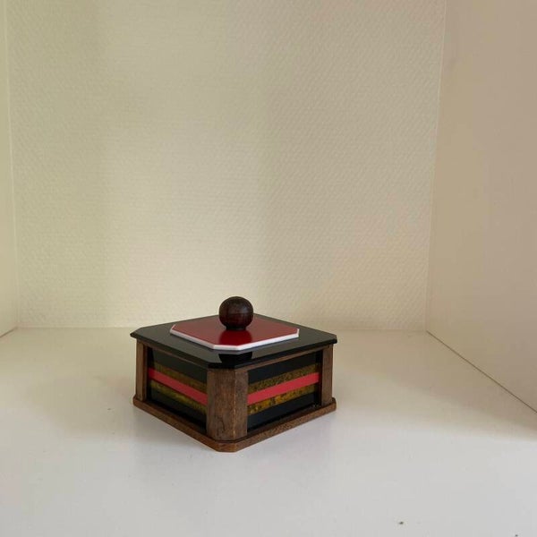 Art Deco doosje met deksel van hout, glas en kunststof