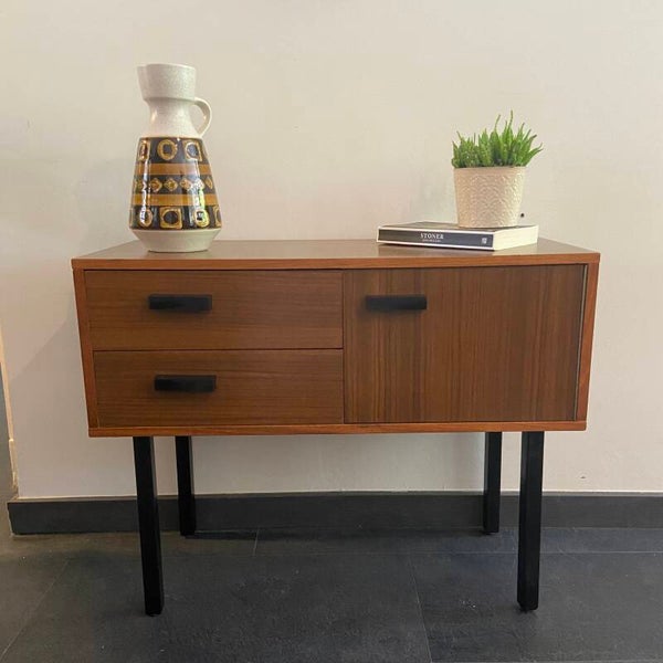 Vintage Duits mini-dressoir met zwarte details