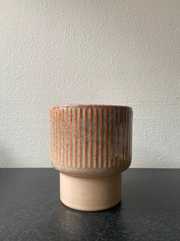 Retro ((nieuwe) handgemaakte bloempot in oranje/bruin Gina Da