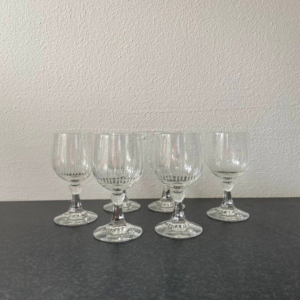 Set van 6 vintage kleine kristallen wijnglazen met geëtst glas