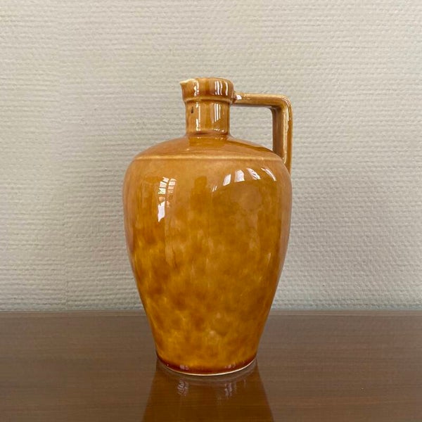 Vintage Franse kruikvaas in okergeel