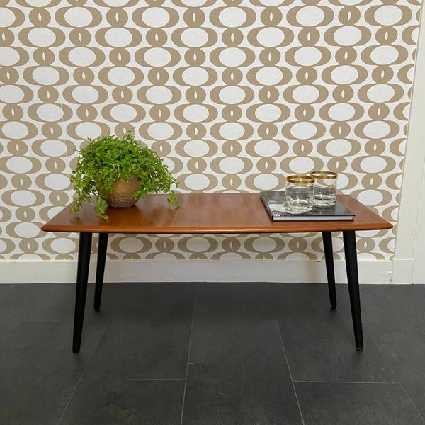 Vintage Deense teak salontafel met zwarte poten