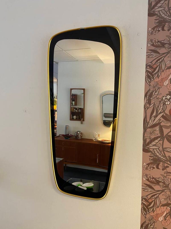 Vintage Duitse asymmetrische spiegel met goudkleurige rand