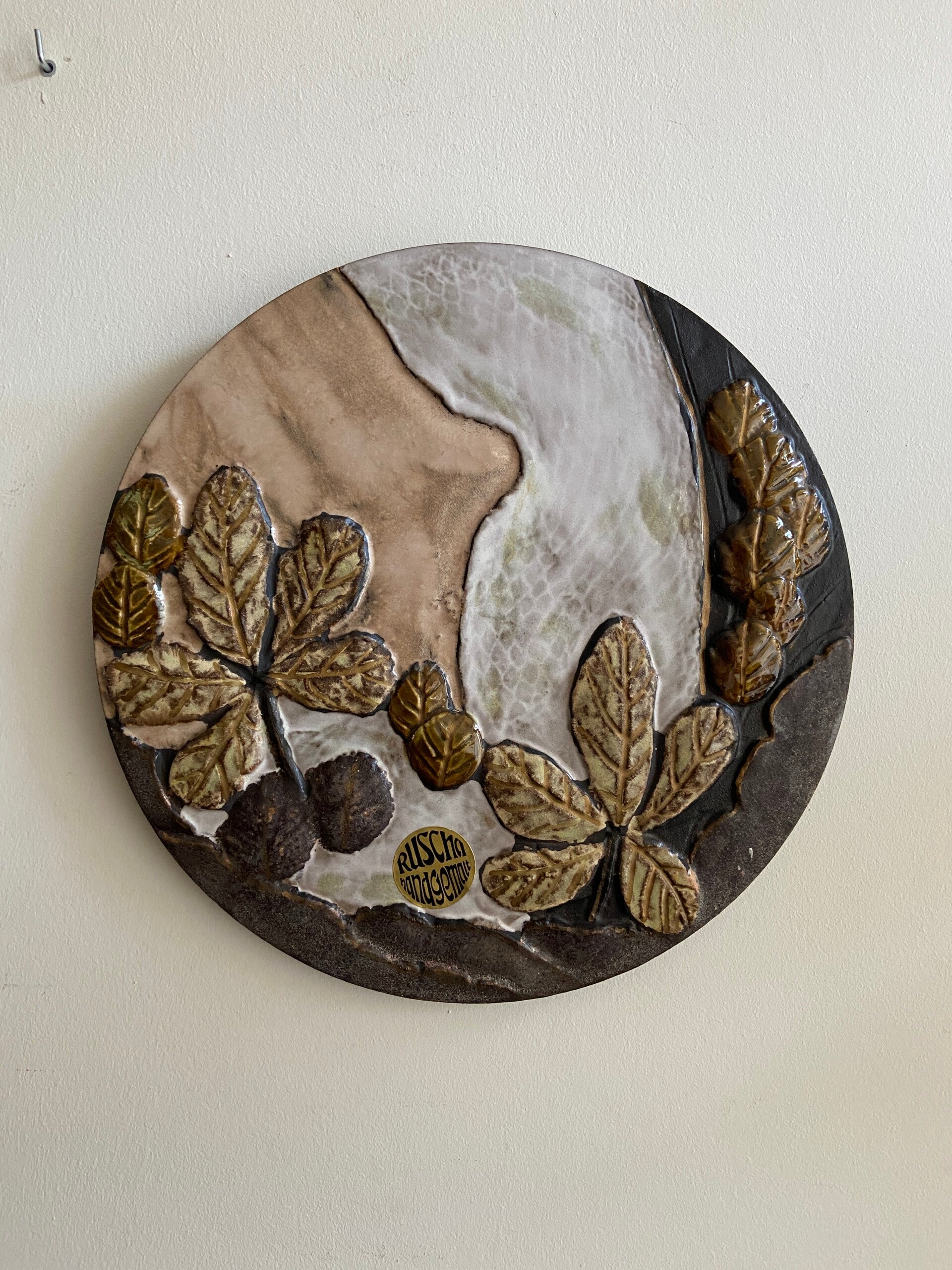 West Germany Ruscha Keramik wandtegel in bruintinten