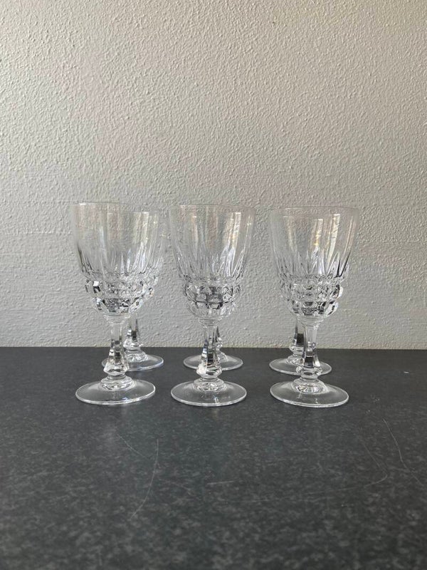 Set van 6 kristallen wijnglazen van Cristal d'Arques, model Pompadour