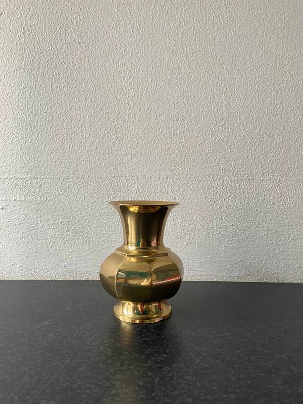 Vintage messing 8-kantige siervaas