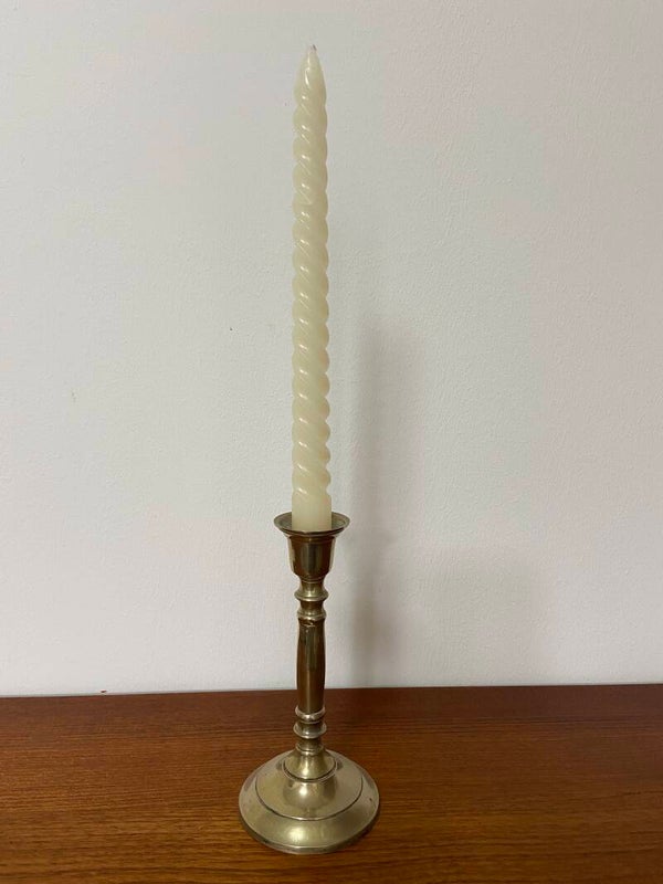 Kandelaar messing met bewerkte steel