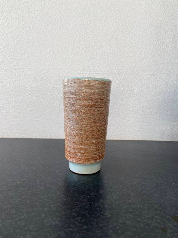 Adco Groningen model 10753 vaasje in terra tinten