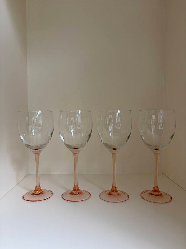 Set van 4 grote Luminarc France wijnglazen met roze steel